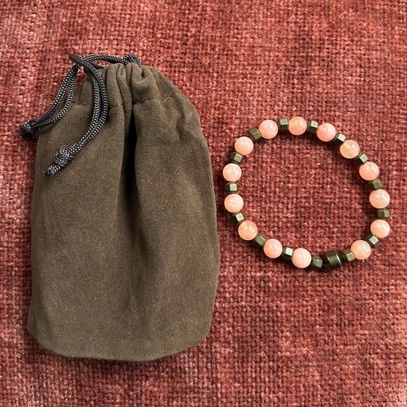 Agate and Hematite Stone Bracelet - Picture 2 of 5